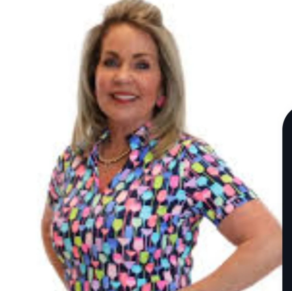 Colorful Short Sleeve Keyhole Top.Pit To Pit 23". Length 35"New No Tag - Picture 2 of 7